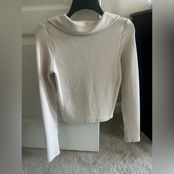 H&M Divided Ribbed Beige Top - Picture 2 of 3